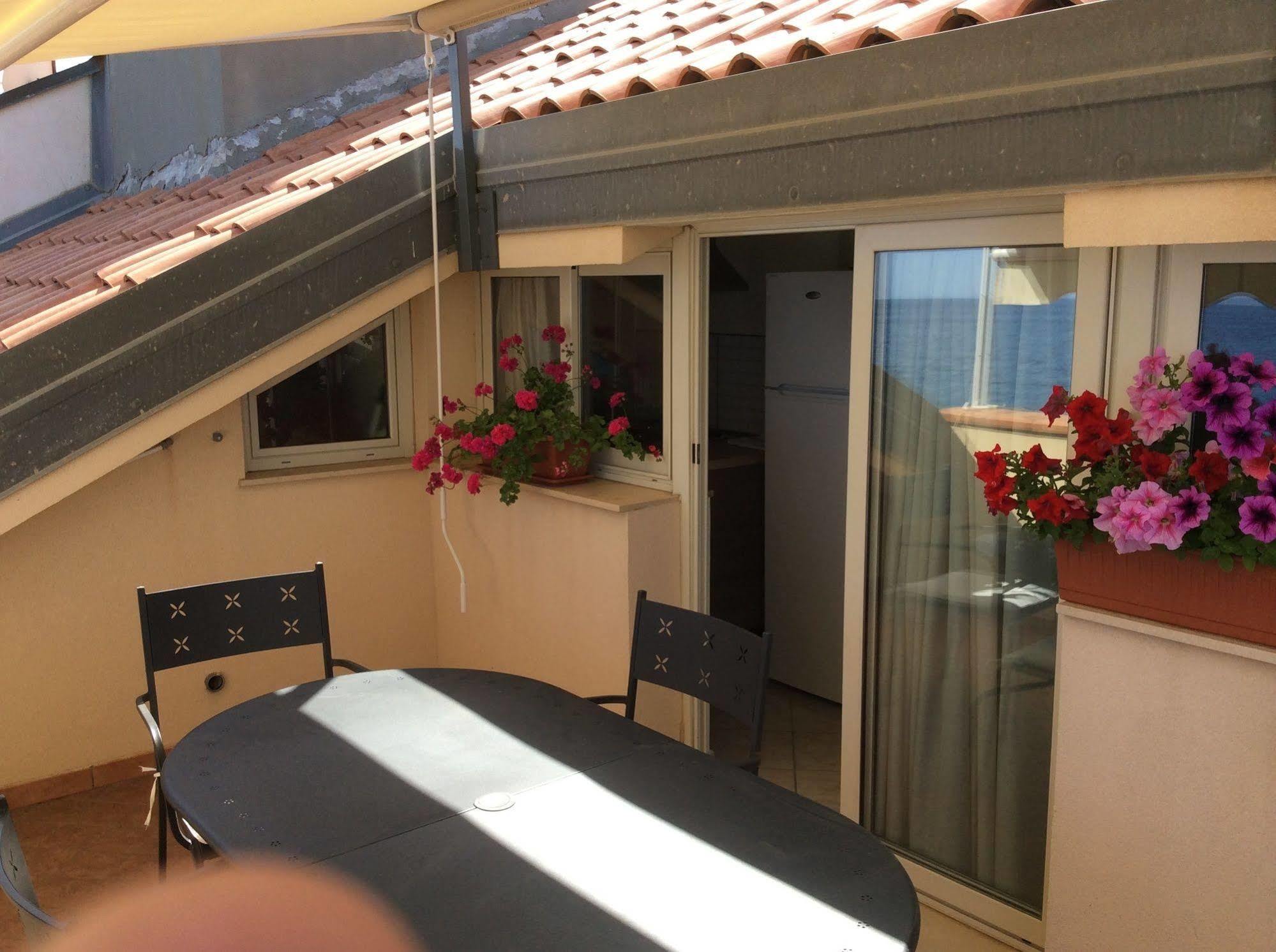Casa Vacanze Samira Fondachello  Luaran gambar