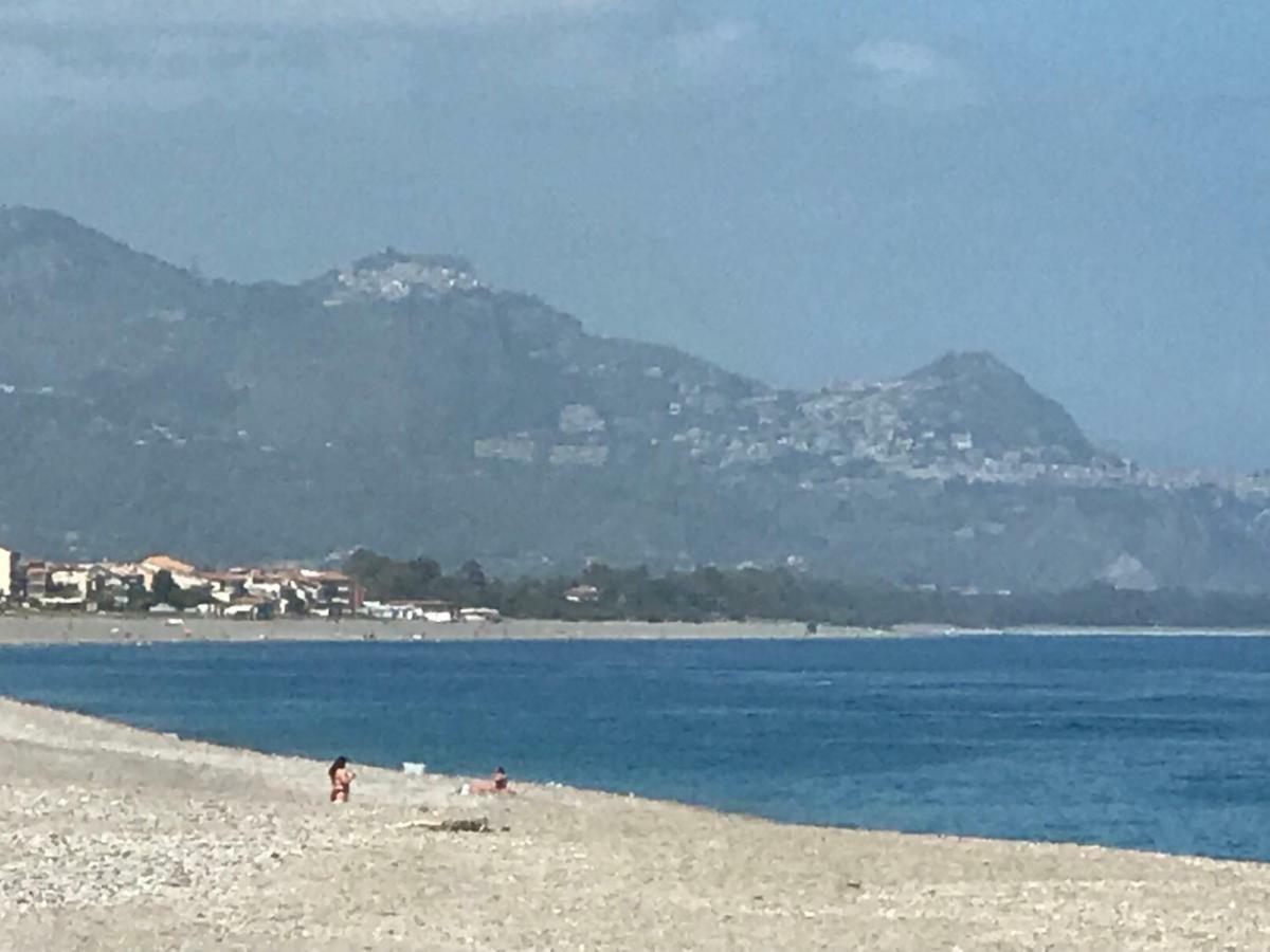 Casa Vacanze Samira Fondachello  Luaran gambar